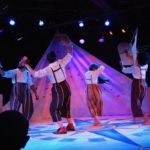 Zapato busco Sapato, a collaborative and intercultural production between Mexican, Brazilian and Mozambique Theatre companies, La Maquina de Teatro and Troupe de Truoes